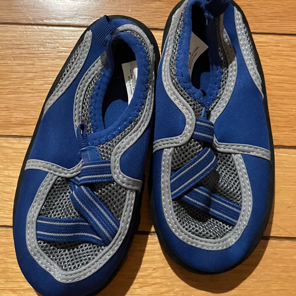 Kids Blue Water Shoes